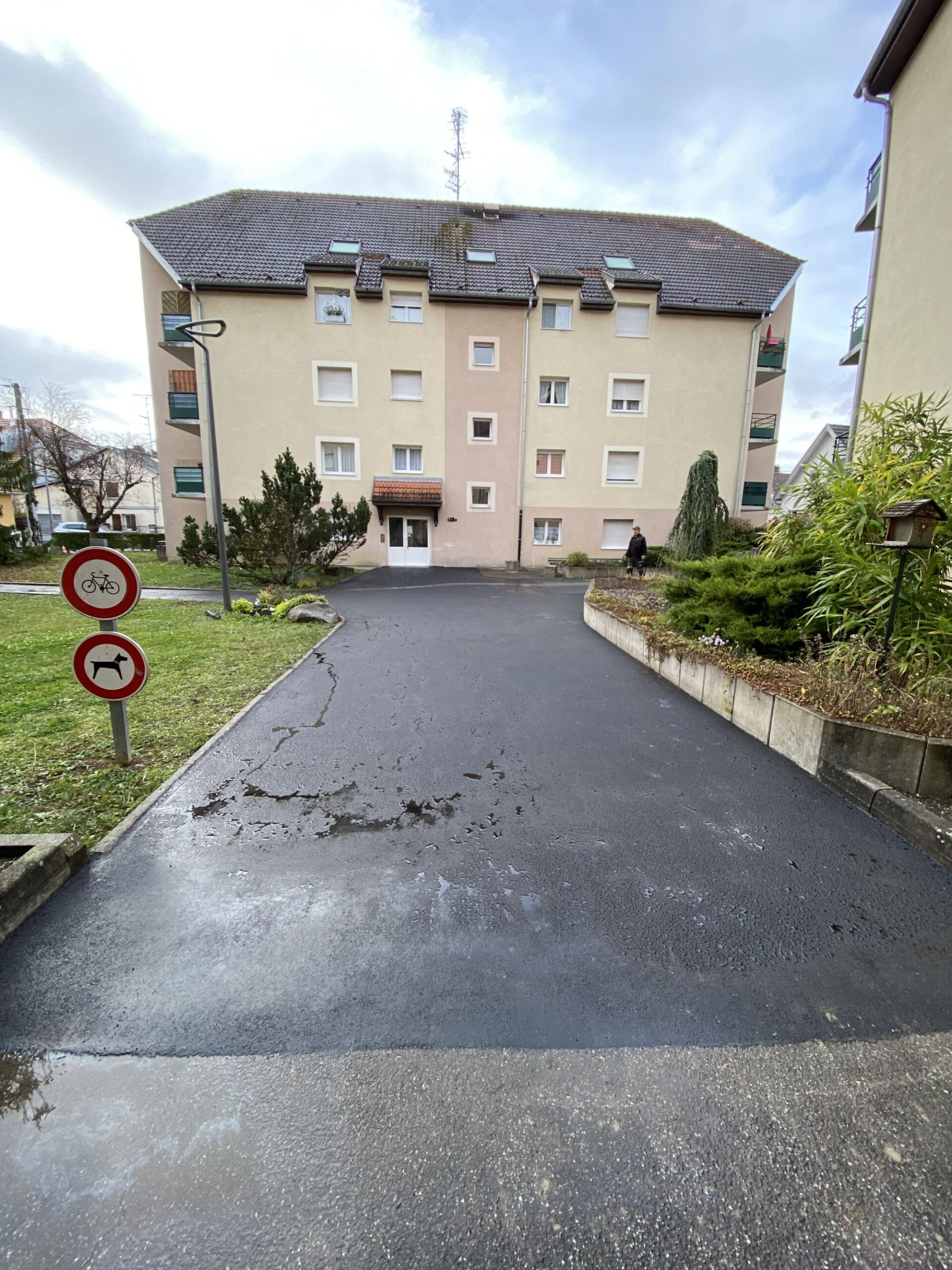 AKTP63 SCALED | AK Pourquoi poser du macadam dans votre cour ? Découvrez les avantages ! Mulhouse